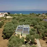 The Thassian Yard 4* Prínos