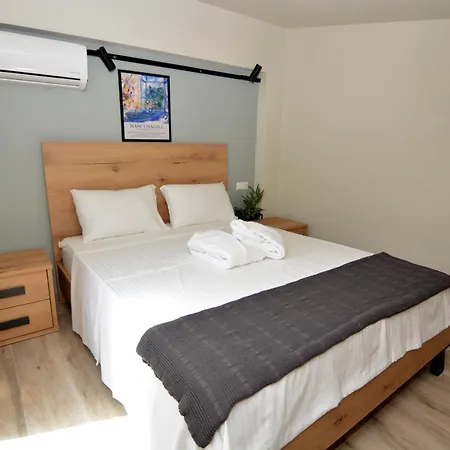 Apartahotel The Thassian Yard