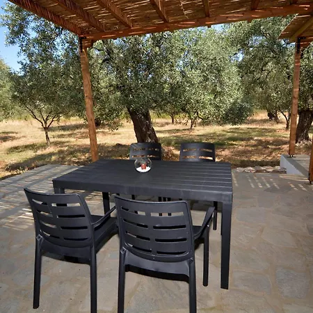 The Thassian Yard Apartmanhotel Prínosz