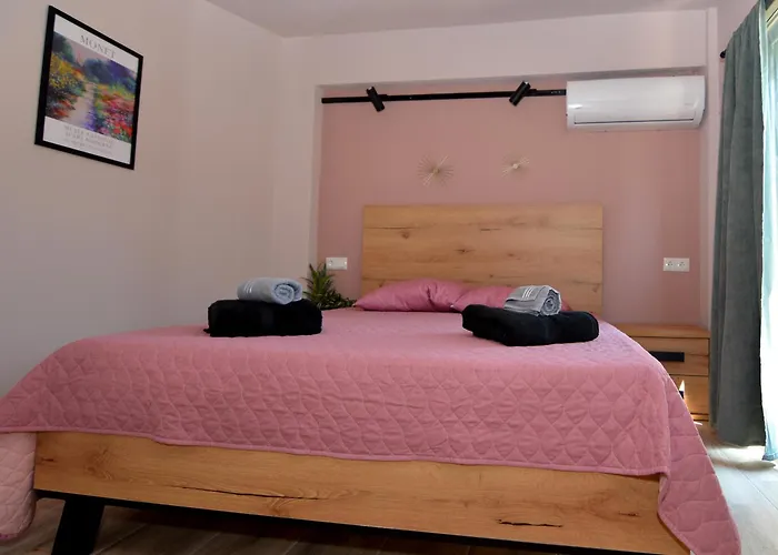 Apartahotel The Thassian Yard